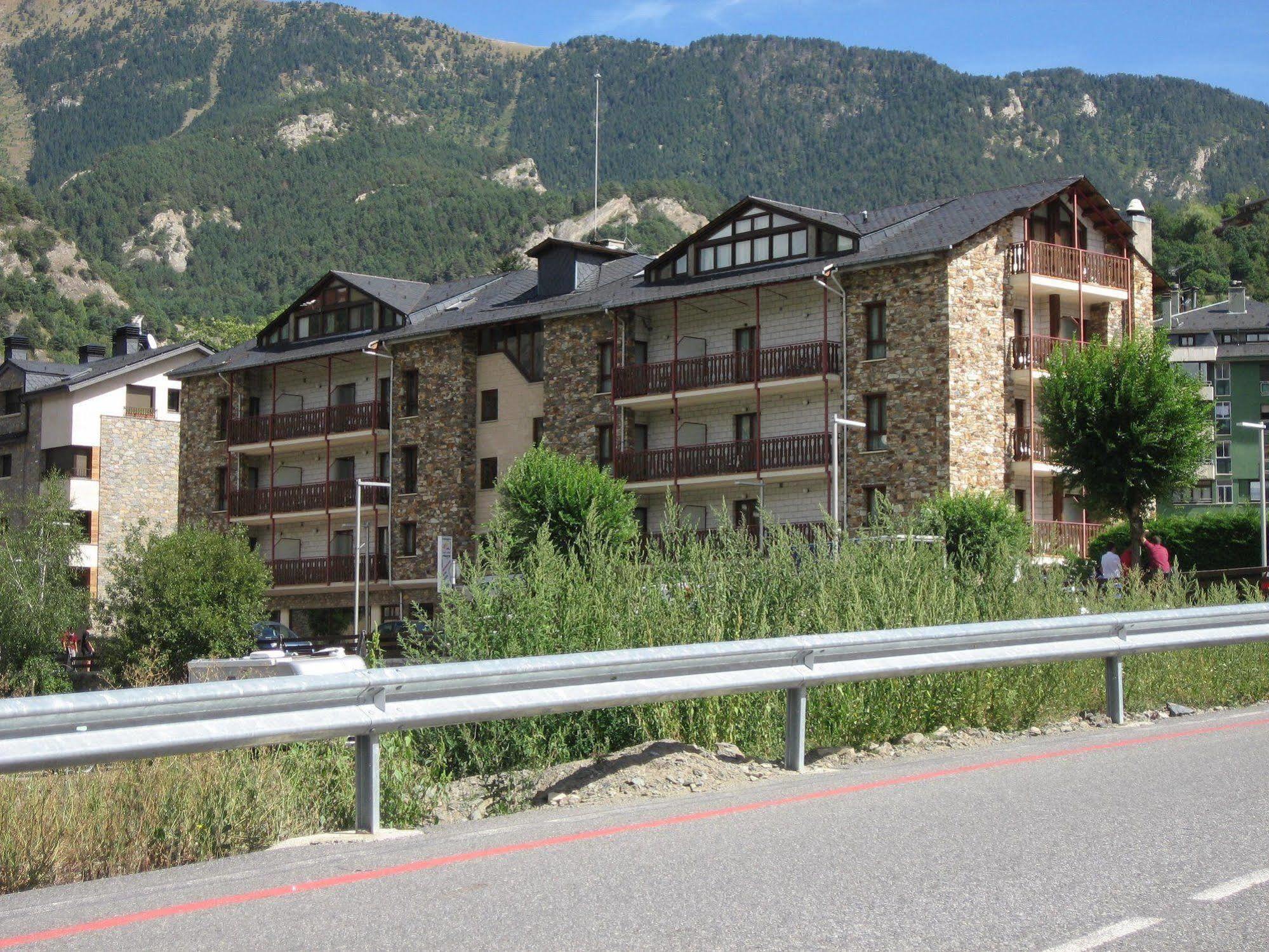 Hotel Ordino Exteriér fotografie
